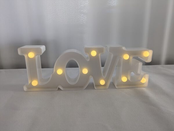 Schriftzug LOVE LED