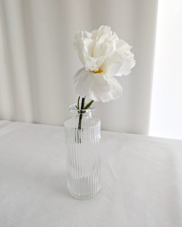 Vase Klarglas mit Rillen, Flaschenvase 13cm