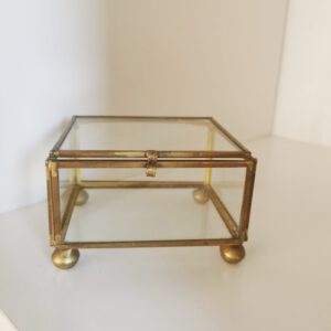 Ringbox - antik Gold auf Füßen