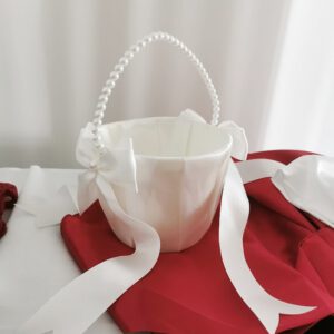 Blumenkörbchen - Satin weiß mit Perlen