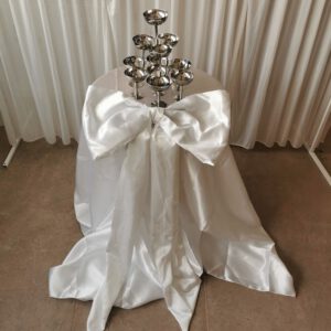 Satinschleife weiß groß